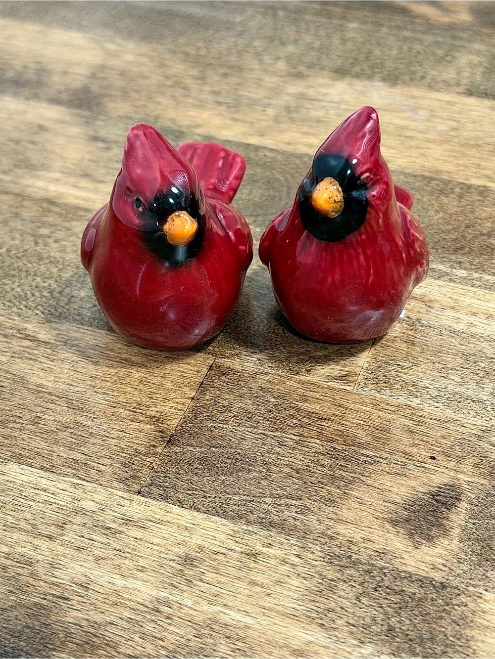 Red Bird mini salt and pepper shakers